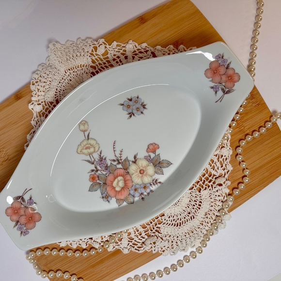 Vintage Made in Japan Oval Serving Platter Pastel Floral 1970s - Picture 4 of 5